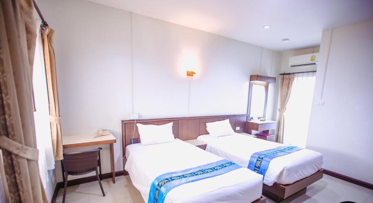 Bander Hotel Phu Khieo Exterior photo